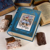 Vorschau: Blechdose Antikes Buch