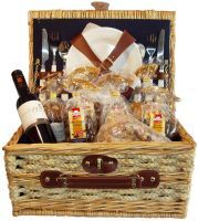 Vorschau: Geschenkkorb Picknick - mit Weihnachtslikör - ca. 2600g + 100ml