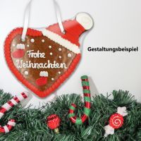 Vorschau: Lebkuchenherz Rohlinge mit Weihnachtsmütze - mit Rand - 12cm