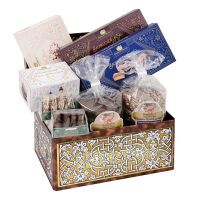 Vorschau: Ornament Geschenktruhe mit Lebkuchen